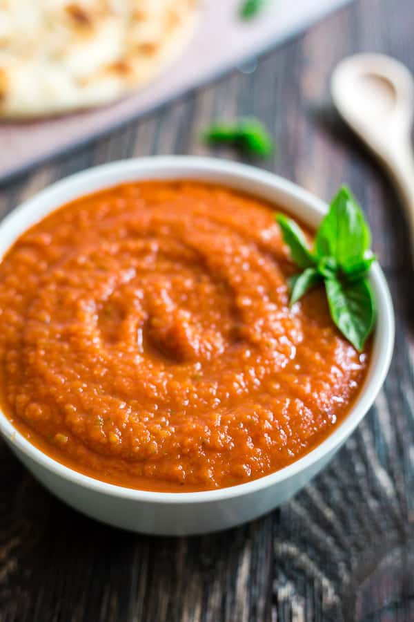 A close up image of Easy Pizza Sauce in a bowl.